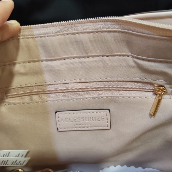 Accessorize London handbag - Picture 13 of 13